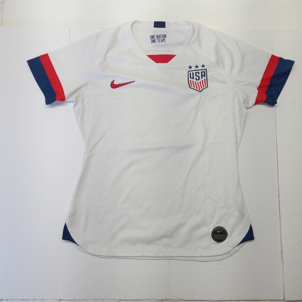 Nike Alex Morgan soccer jersey Medium